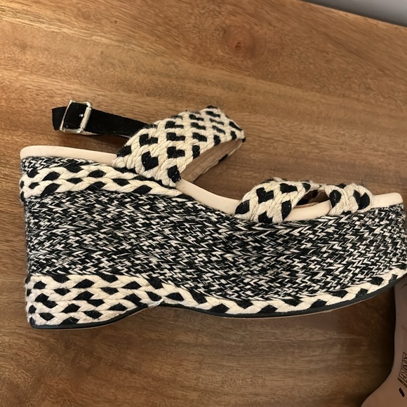 Stylish, Free People platform shoes NWOB - Picture 4 of 8